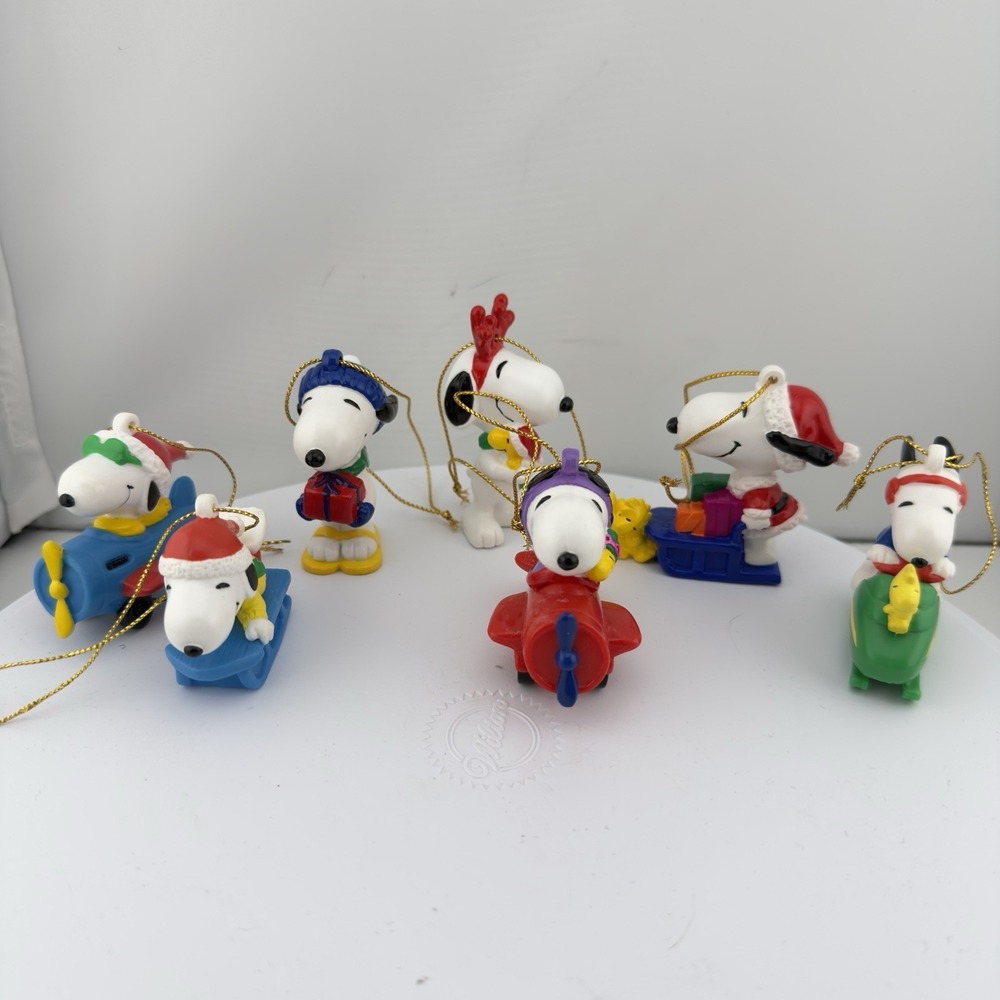 Lot of 7 Vtg Whitmans Candy Snoopy PVC Ornaments Figures Peanuts Christmas Pilot